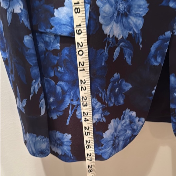 Alice + Olivia Floral Blazer - Picture 6 of 9